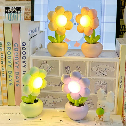 MINI LED FLORAL VASE NIGHT LIGHT